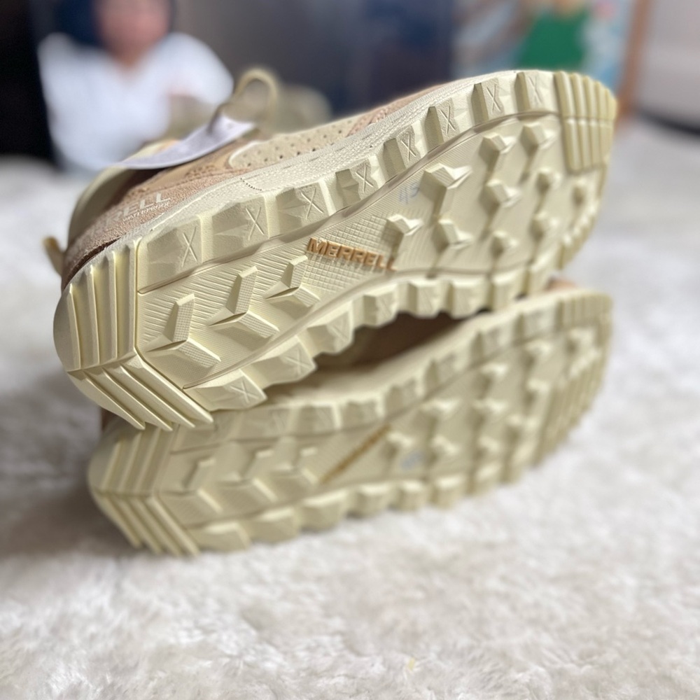 Merrell Women's Tan and Cream Hiking Shoes - Picture 11 of 11